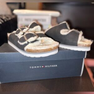 Tommy Hilfiger Black and Cream Fuzzy Slides